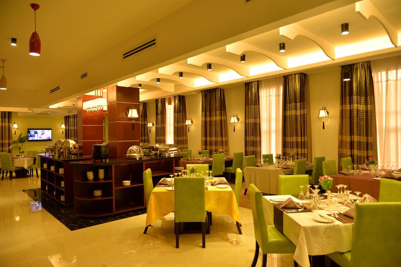 Grand Pela Hotel & Suites Абуджа Экстерьер фото